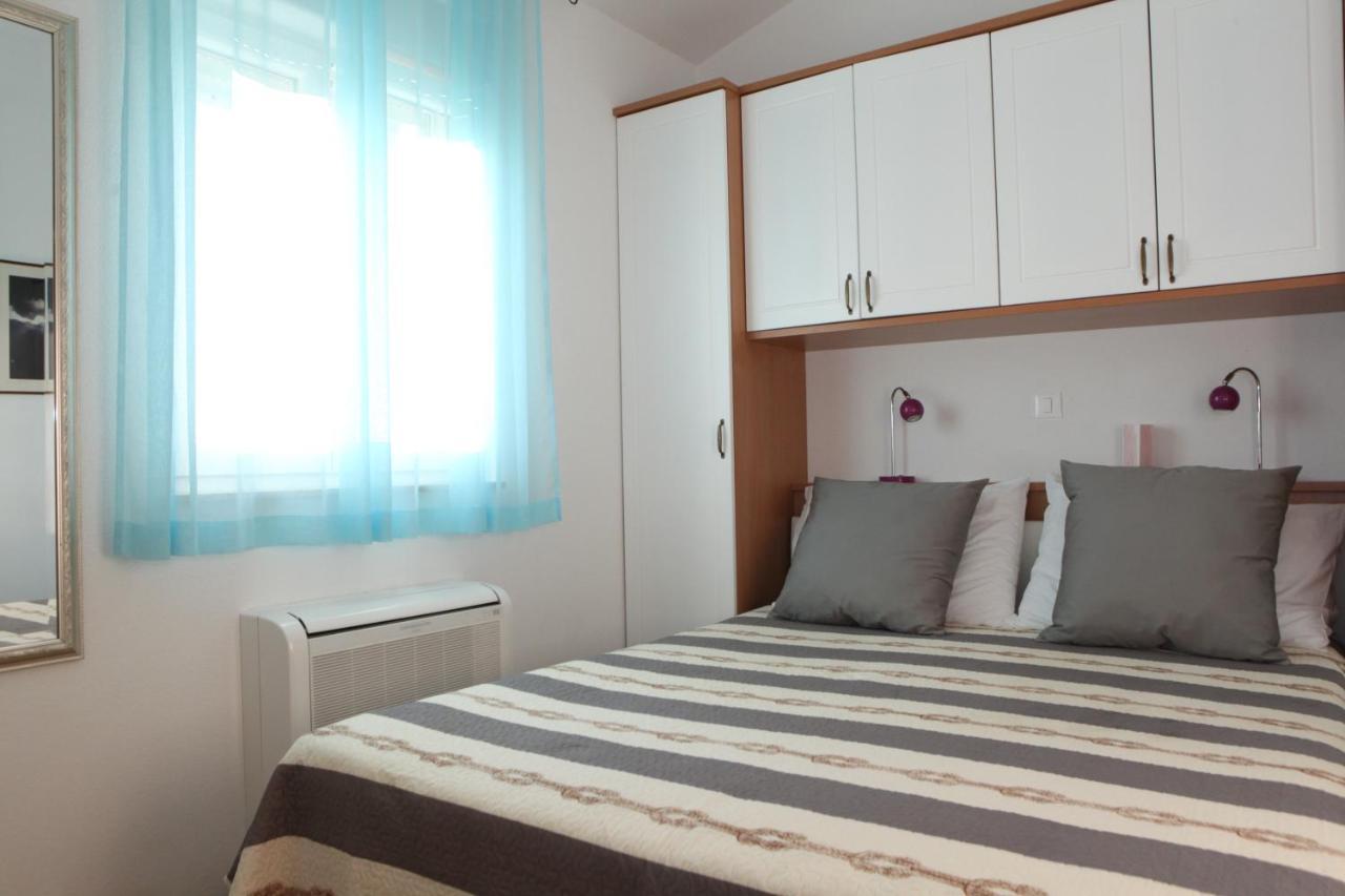 Apartments Sea View Kozino Exterior photo